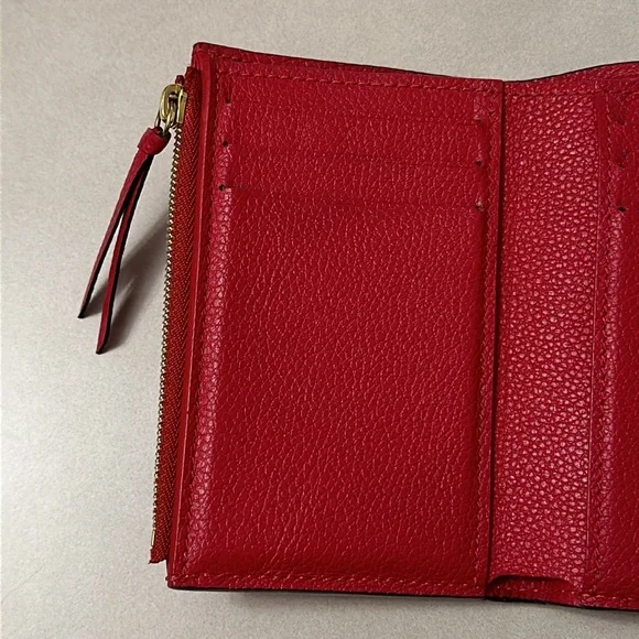 Louis Vuitton Victorine Wallet - Picture 3 of 8